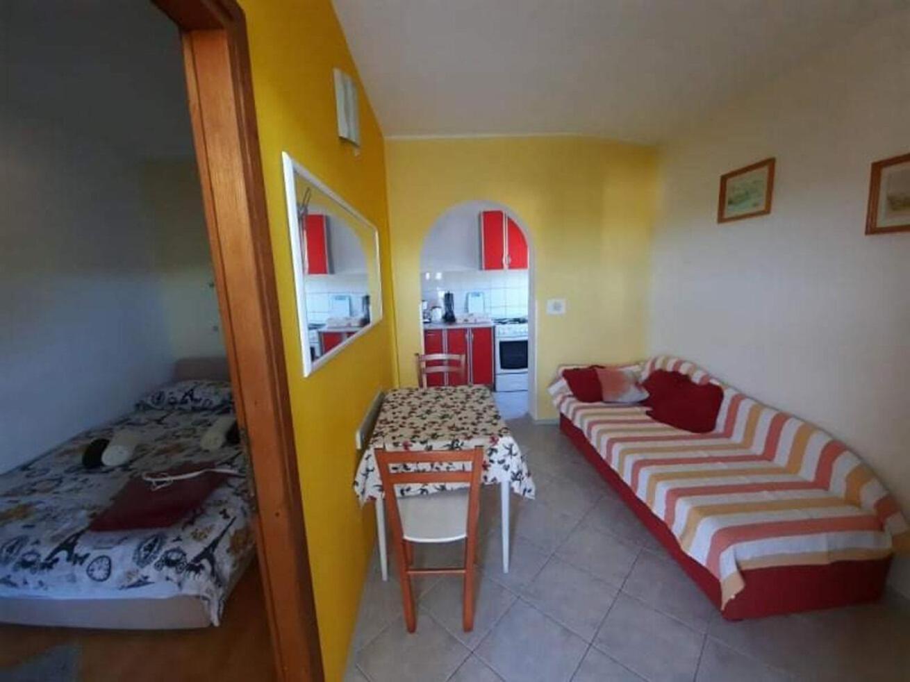 Apartments Robi- Swimming Pool And Beautiful Garden Kampor Exterior photo